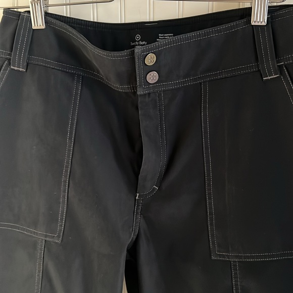 Sweaty Betty Velma Black Ankle Length Pants - Picture 7 of 7